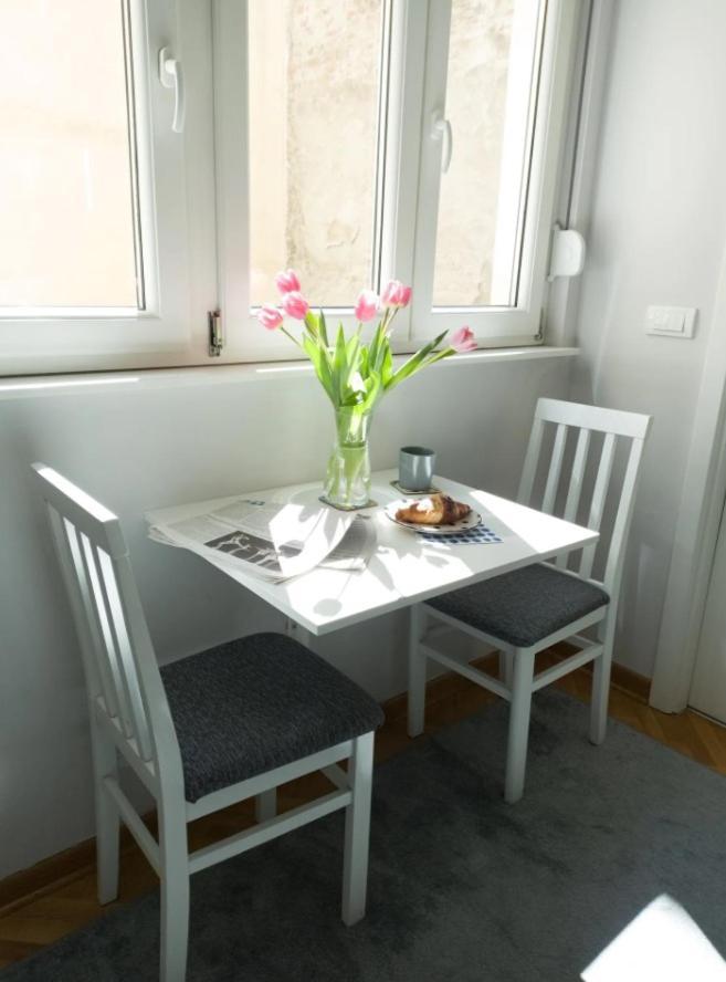 Stylish Studio In Central Location Белград Екстериор снимка